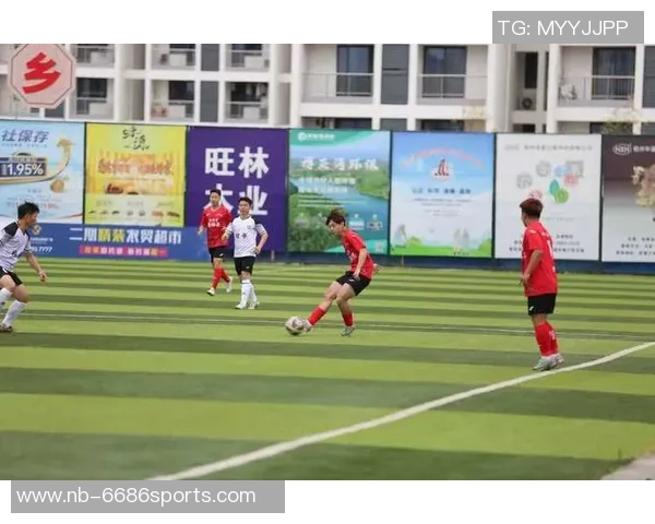 足球的绳子牵引梦想与激情交织的赛场之旅